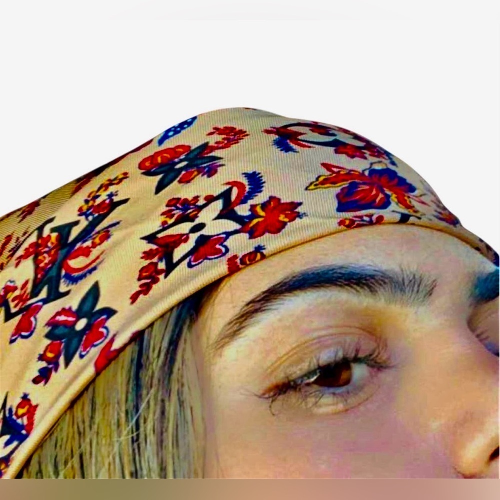 Auth Louis Vuitton Silk Scarf Bundle– Floral Monogram Print (Style 00-0195-682) - Picture 11 of 15